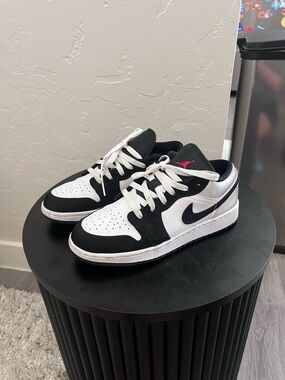 Jordan 1 Low Men's Sneakers in Black and White